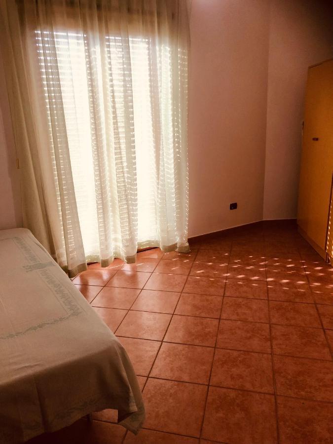 Appartamento In Centro Tortoli Exterior photo