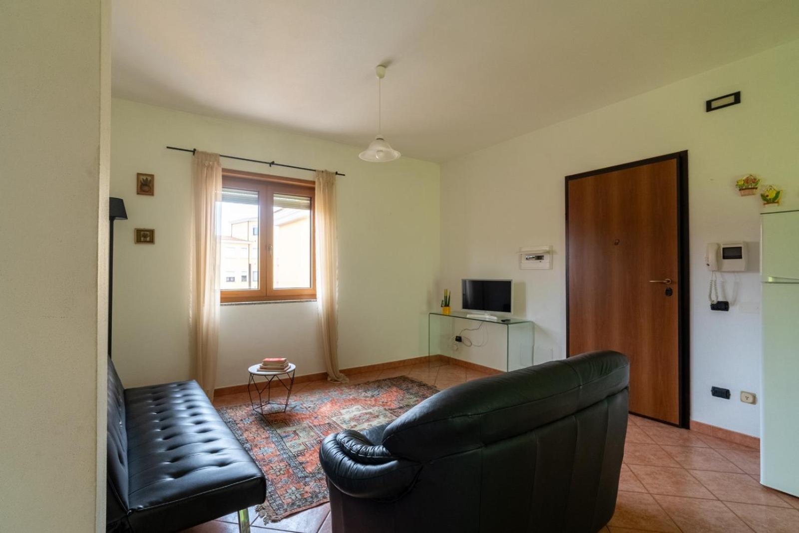 Appartamento In Centro Tortoli Exterior photo